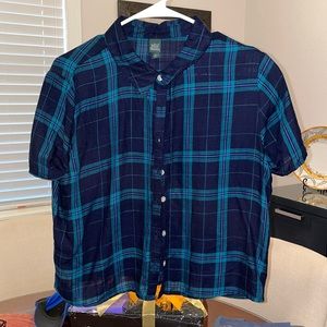 Cropped Plaid button down